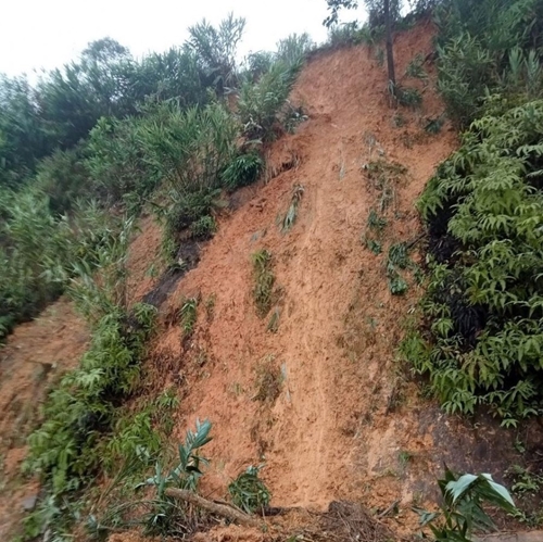 Quảng Nam: Mưa lớn gây sạt lở nhiều nơi ở huyện miền núi Nam Trà My